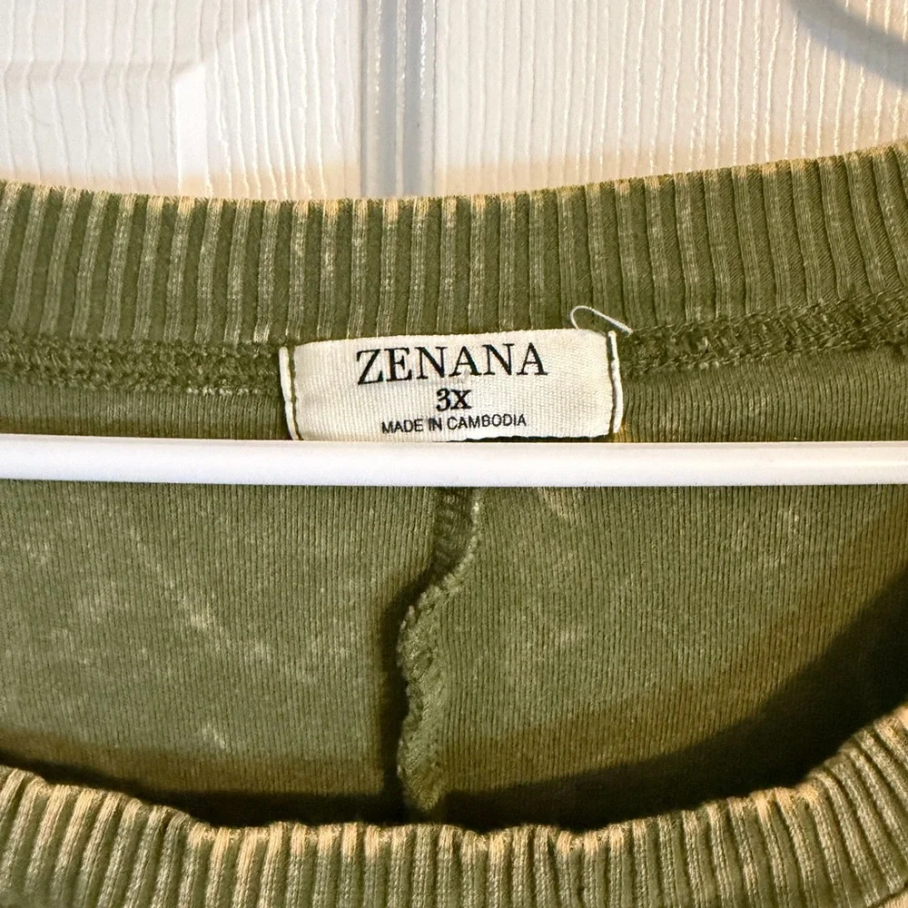 Zenana Outfitters Olive Green Top - Picture 3 of 4